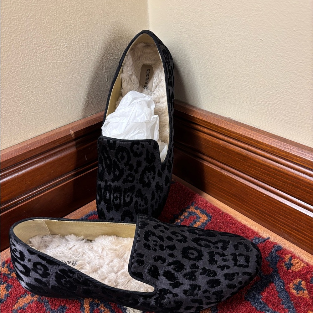 EUC Fleece lined Birdies, 7.5 Leopard in Black and Gray